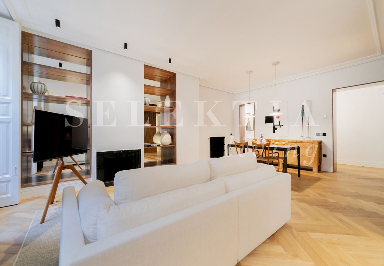 Apartment in Madrid - Madrid Centro Huertas Suites I